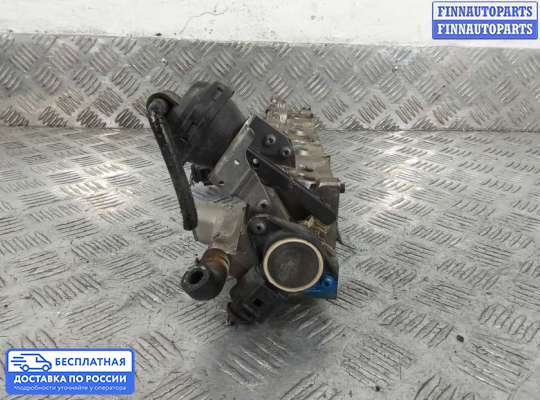 Рампа (рейка) топливная на Volkswagen Passat B6 (3C)