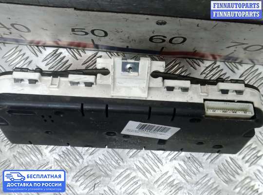 Щиток приборов на Toyota Corolla Verso III (AR10)