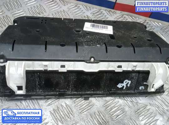 Щиток приборов на Toyota Corolla Verso III (AR10)