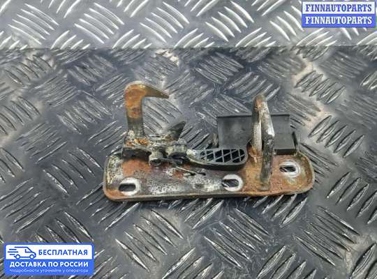 Замок капота на Volkswagen Tiguan I (5N)