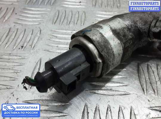Рампа (рейка) топливная на Volkswagen Passat B7 (36)