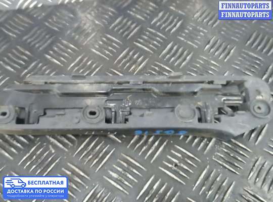 Кронштейн бампера на Volkswagen Caddy III (2K)
