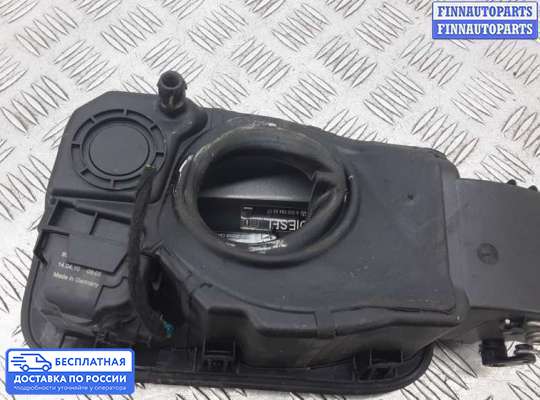 Лючок бензобака на Mercedes-Benz C (W204)