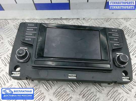 Дисплей бортового компьютера на Volkswagen Golf VII (5G)