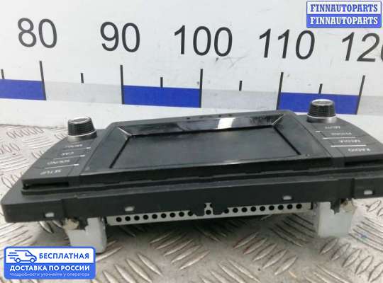 Дисплей бортового компьютера на Volkswagen Golf VII (5G)