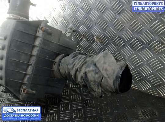 Корпус воздушного фильтра на Opel Omega B