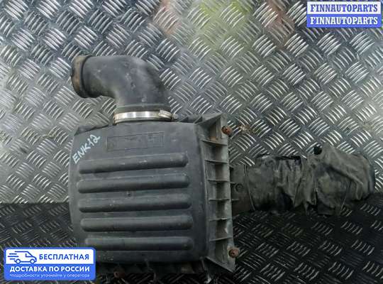 Корпус воздушного фильтра на Opel Omega B