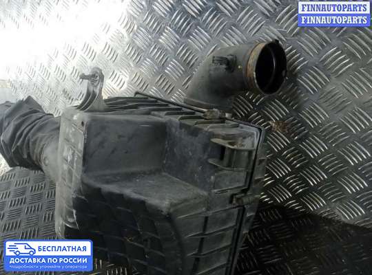 Корпус воздушного фильтра на Opel Omega B