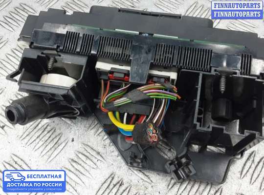 Блок управления печкой на Volkswagen Passat B6 (3C)