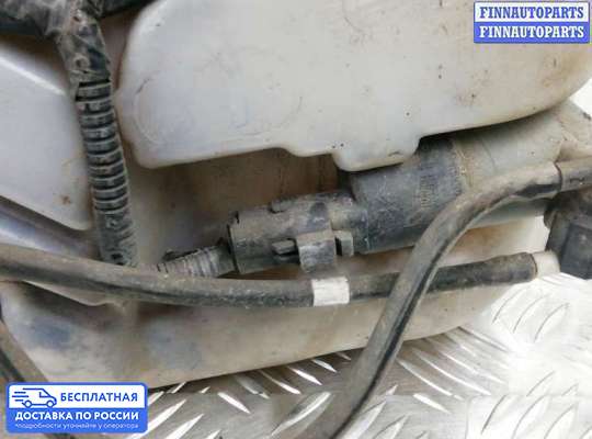 Бачок омывателя на Nissan Qashqai I (J10)
