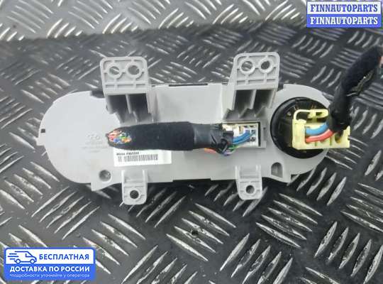Блок управления печкой на Hyundai ix35 I / Tucson II (LM)