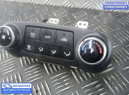 Блок управления печкой на Hyundai ix35 I / Tucson II (LM)