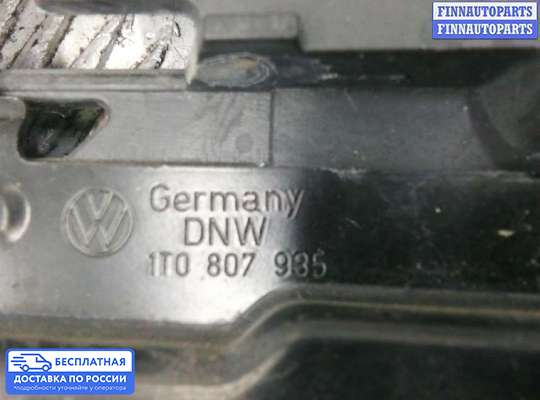 Кронштейн бампера на Volkswagen Touran I (1T)