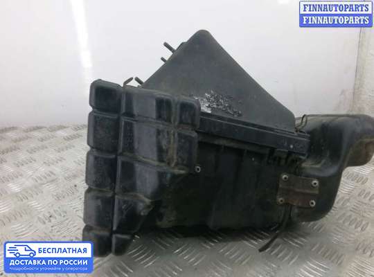 Корпус воздушного фильтра на Mitsubishi Pajero II