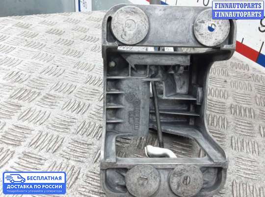 Ручник (рычаг ручного тормоза) на Volkswagen Touran I (1T)