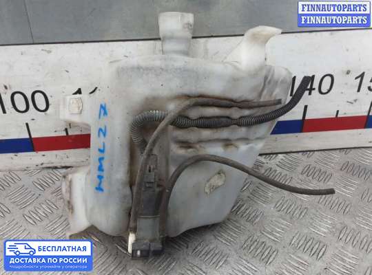 Бачок омывателя на Nissan Tino V10