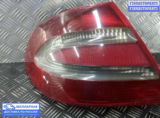 Фонарь задний на Mercedes-Benz CLK (W209)