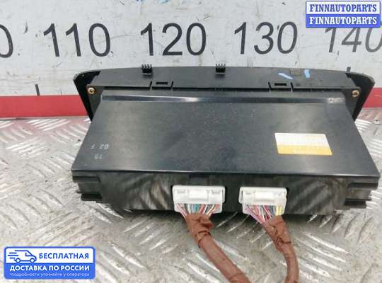 Блок управления печкой на Toyota Avensis II (T250)