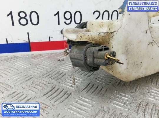 Бачок омывателя на Ford Focus II