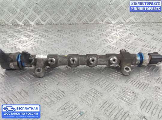 Рампа (рейка) топливная на Volkswagen Passat B7 (36)