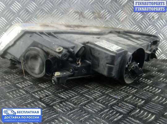 Фара передняя на Volkswagen Touareg I (7L)