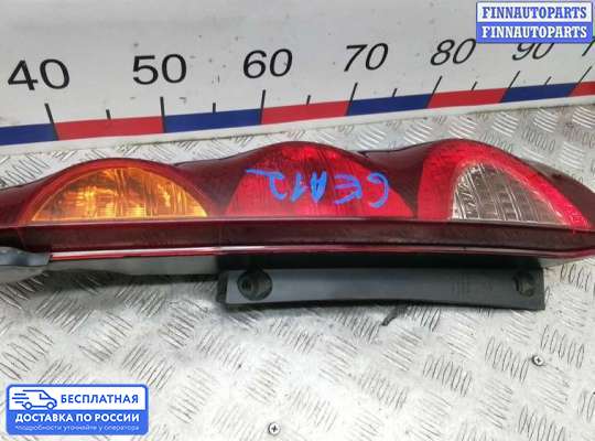 Фонарь задний на Nissan Note (E11)