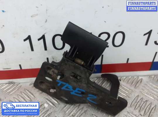Замок капота на Volkswagen Polo Mk4 (6Q/9N3)
