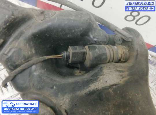 Бачок омывателя на Mercedes-Benz C (W204)