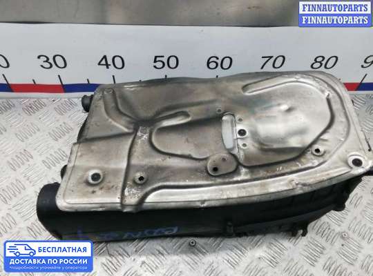 Корпус воздушного фильтра на Mercedes-Benz E (W212)