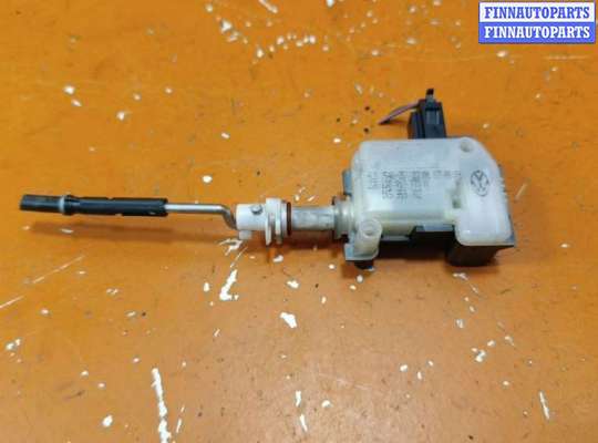 Активатор замка крышки топливного бака VG2723045 на Volkswagen Touareg