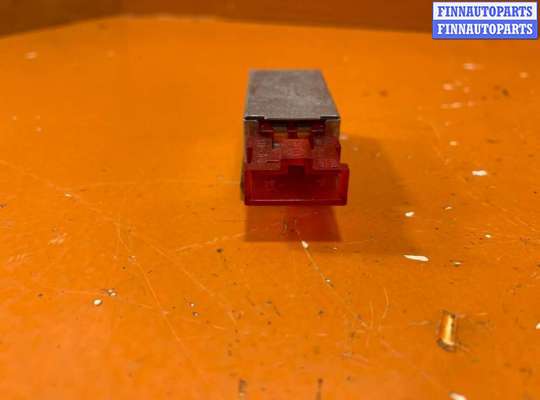 купить Фонарь салона (плафон) на Volkswagen Touareg