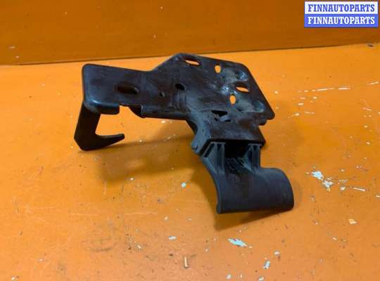 купить Замок капота на Volkswagen Touareg