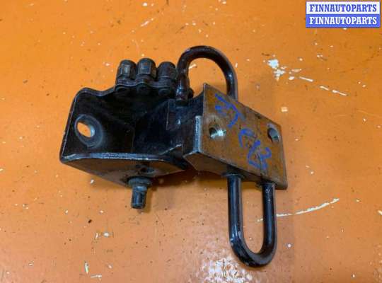 купить Петля двери на Volkswagen Touareg