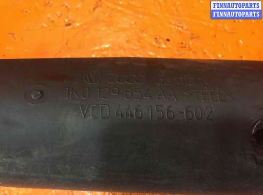 Патрубок турбины VG1756389 на Volkswagen Passat