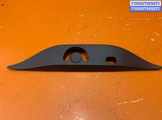 купить Накладка декоративная на Volkswagen Touareg