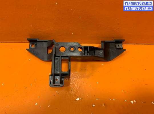 купить Кронштейн крепления на Volkswagen Touareg