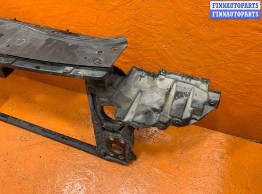 Панель передняя (телевизор) на Volkswagen Touareg I (7L)