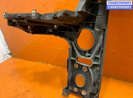 Панель передняя (телевизор) на Volkswagen Touareg I (7L)