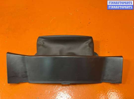 купить Кожух рулевой колонки на Skoda Octavia