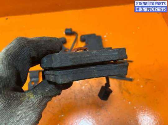 Прочие детали (не вошедшие в список) на Volkswagen Touareg I (7L)