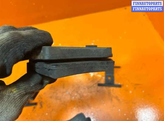 Прочие детали (не вошедшие в список) на Volkswagen Touareg I (7L)