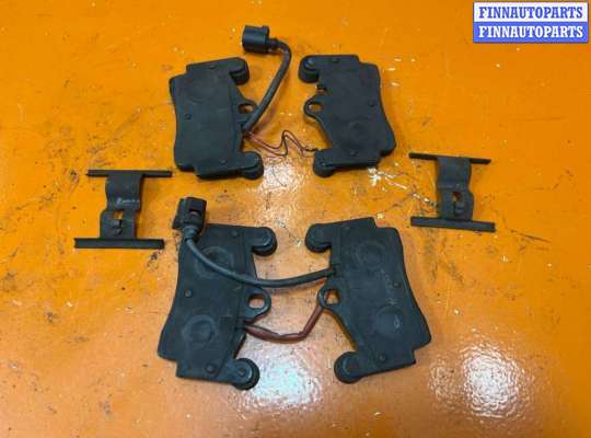 Прочие детали (не вошедшие в список) на Volkswagen Touareg I (7L)