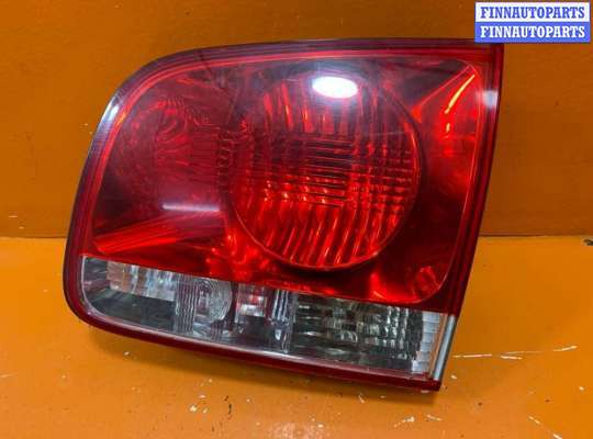 купить Фонарь крышки багажника правый на Volkswagen Touareg