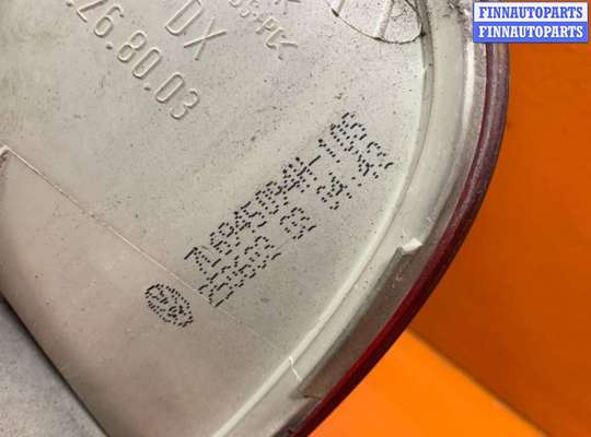 купить Фонарь крышки багажника правый на Volkswagen Touareg