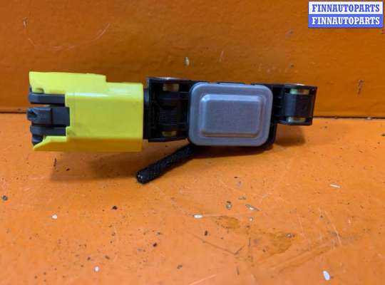 купить Датчик удара на Volkswagen Touareg