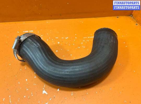 купить Патрубок интеркулера на Volkswagen Passat