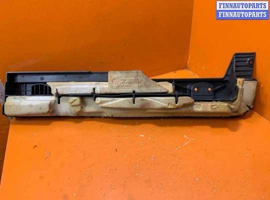 купить Обшивка багажника на Volkswagen Touareg