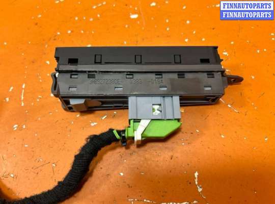 купить Кнопка (выключатель) на Volkswagen Passat Alltrack