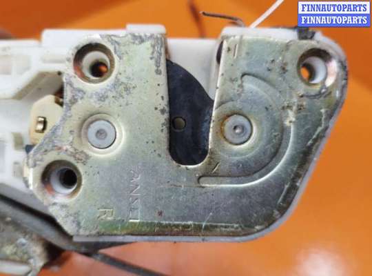 купить Замок двери передней правой на Mitsubishi Space Runner