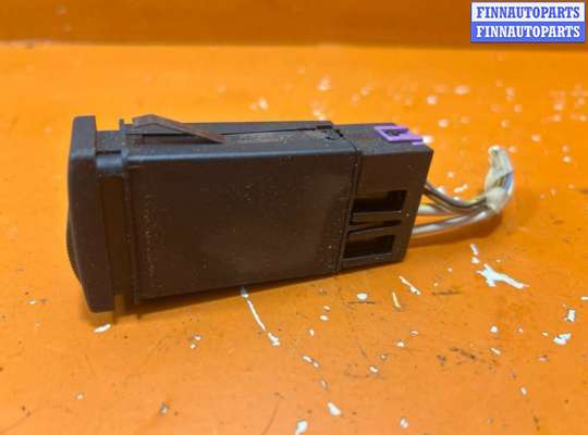 купить Кнопка обогрева зеркал на Audi A4